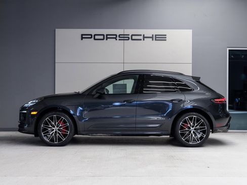 New 2026 Porsche Macan S image 2