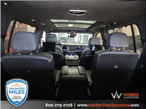 Used 2023 Jeep Grand Wagoneer Series III w/ Rear Seat Video Group 1 AWD/4WD image 13