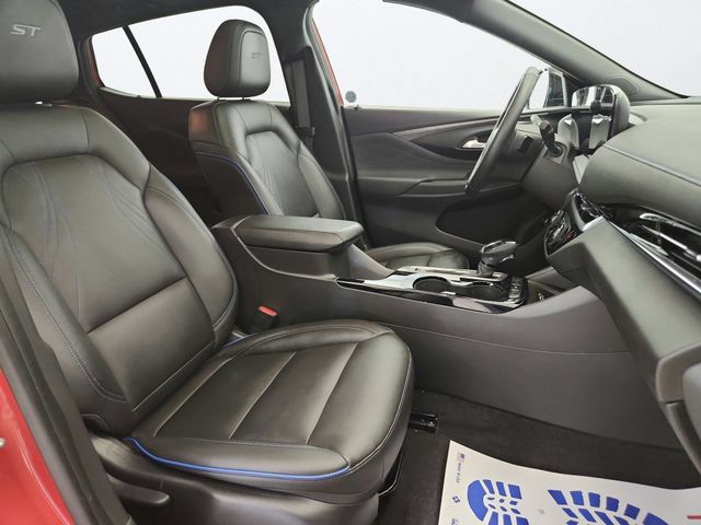 Used 2024 Buick Envista Sport Touring w/ Convenience I Package FWD image 28