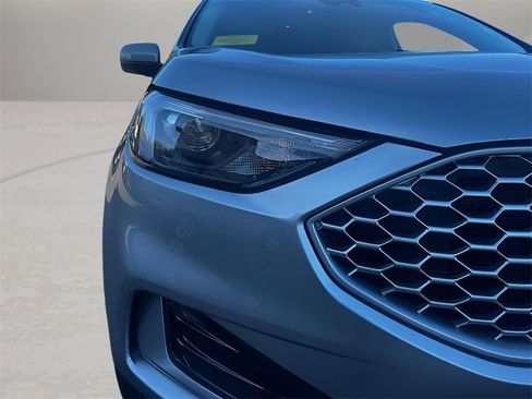 Used 2023 Ford Edge SEL image 36