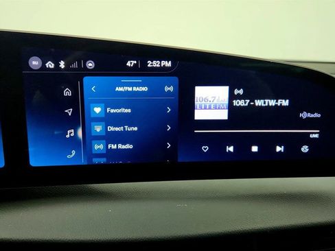 Used 2024 Lucid Air Touring image 16