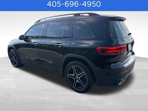 Used 2024 Mercedes-Benz GLB 250 image 3