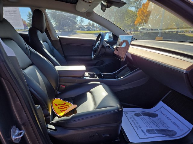 Used 2018 Tesla Model 3 Performance AWD/4WD image 28