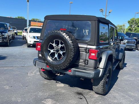 Used 2018 Jeep Wrangler Unlimited Rubicon w/ Dual Top Group AWD/4WD image 5