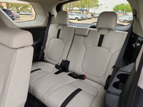 New 2026 Honda Pilot EX-L image 8