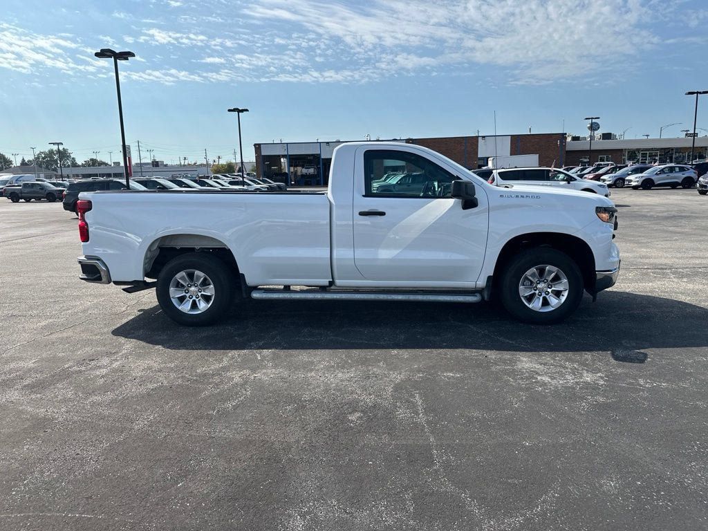 Used 2025 Chevrolet Silverado 1500 W/T RWD image 4