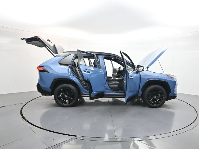 Used 2023 Toyota RAV4 XSE AWD/4WD image 59