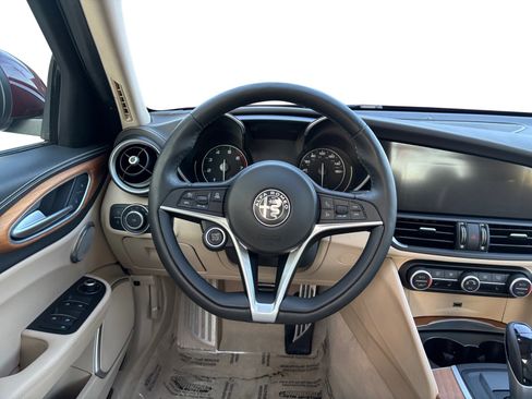 Used 2019 Alfa Romeo Giulia Ti w/ Quick Order Package 22X Lusso image 12