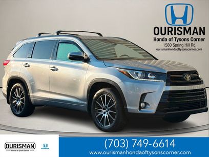 Used 2017 Toyota Highlander SE