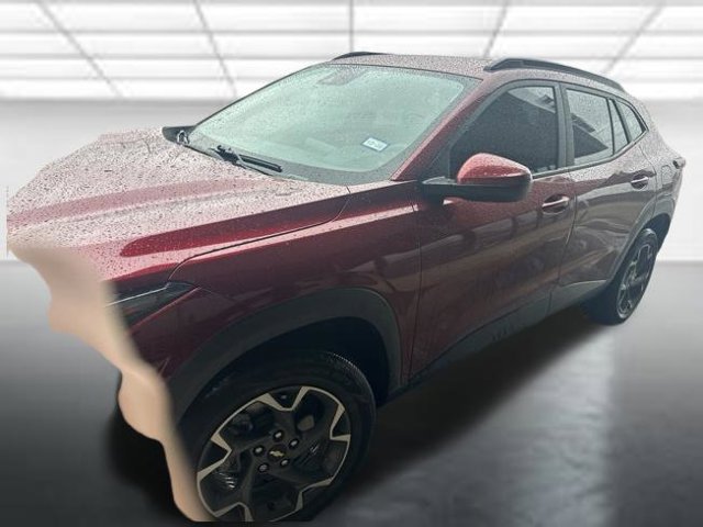 Used 2024 Chevrolet Trax LT FWD image 2