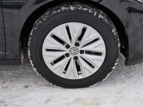 Used 2019 Volkswagen Jetta S w/ Driver Assistance Package image 9