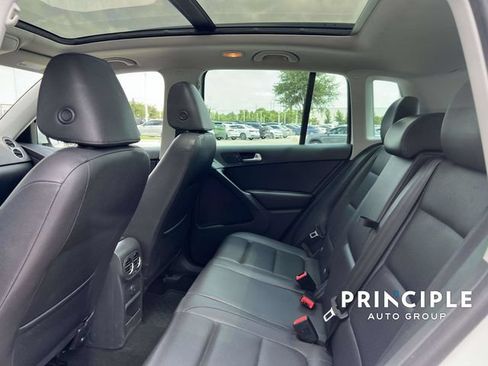 Used 2016 Volkswagen Tiguan SE FWD image 30