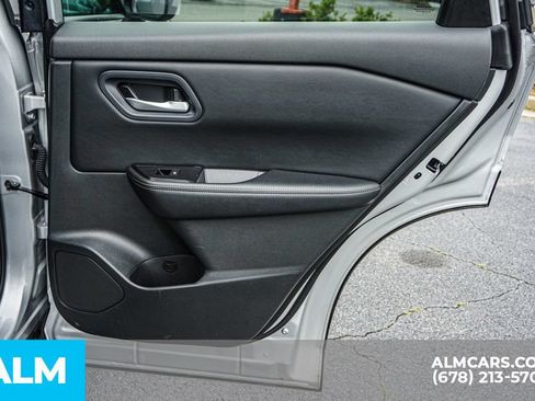 Used 2024 Nissan Rogue SV FWD image 53