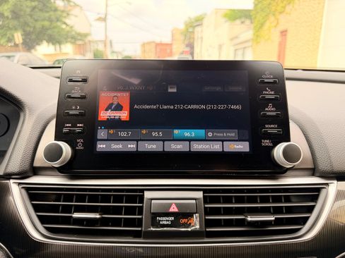Used 2022 Honda Accord Sport image 30