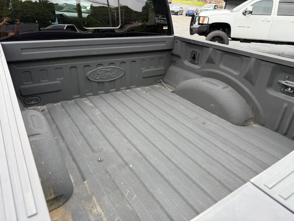 Used 2017 Ford F150 Raptor w/ Equipment Group 802A Luxury AWD/4WD image 17