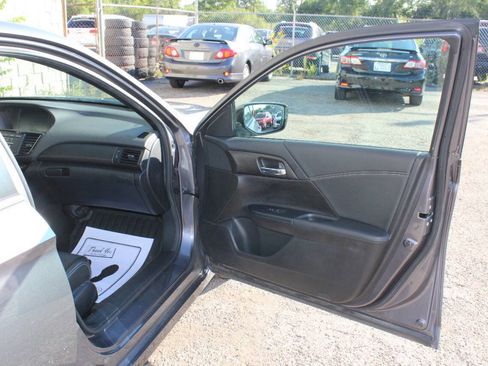 Used 2016 Honda Accord Sport image 18