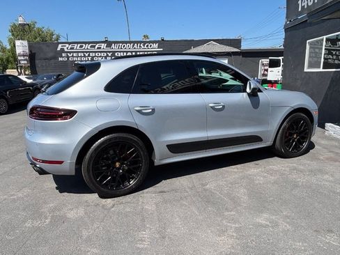 Used 2018 Porsche Macan GTS AWD/4WD image 27