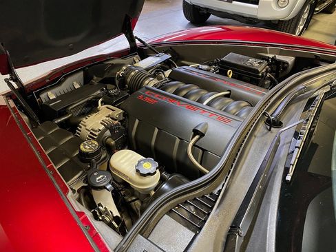 Used 2007 Chevrolet Corvette Coupe w/ Preferred Equipment Group RWD image 27