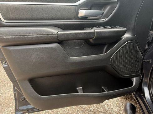 Used 2019 RAM 1500 Big Horn AWD/4WD image 18