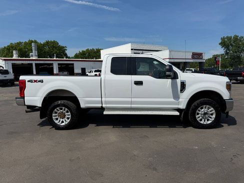 Used 2018 Ford F250 XLT AWD/4WD image 6
