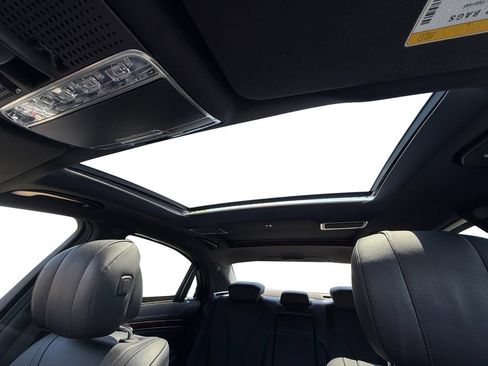 Used 2015 Mercedes-Benz S 550 4MATIC Sedan image 12