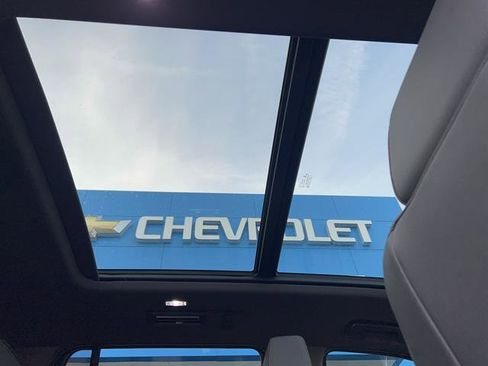 Used 2023 Chevrolet Tahoe High Country image 34