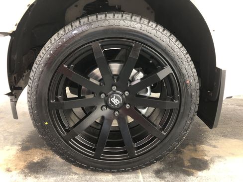 Used 2017 Ford F150 Limited w/ Trailer Tow Package image 27