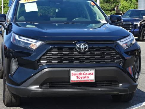 Used 2025 Toyota RAV4 XLE w/ Convenience Package AWD/4WD image 4