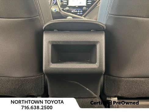 Used 2020 Toyota Camry LE image 20