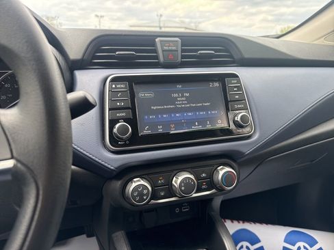Used 2024 Nissan Versa SV FWD image 22