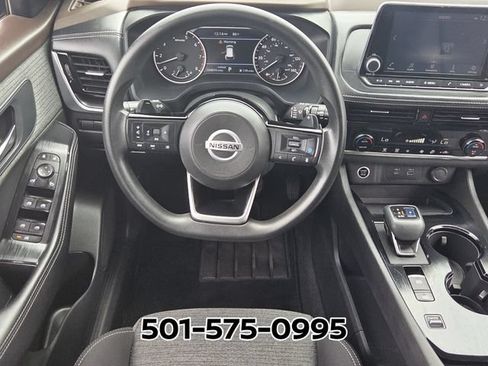 Used 2021 Nissan Rogue SV FWD image 11