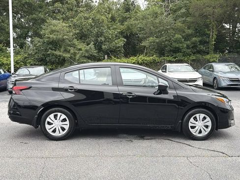 Used 2025 Nissan Versa S w/ Trunk Package FWD image 9