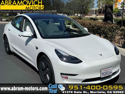 Used 2023 Tesla Model 3 Standard Range image 1
