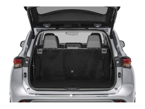 New 2026 Toyota Highlander Platinum image 11