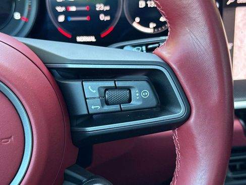 Certified 2024 Porsche 911 Carrera 4S AWD/4WD image 30