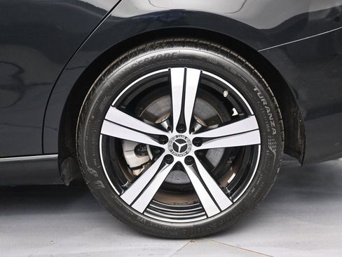 Used 2022 Mercedes-Benz C 300 4MATIC Sedan image 12