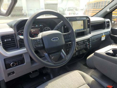 New 2026 Ford F550 4x4 SuperCab Super Duty w/ Snow Plow Prep Package image 22