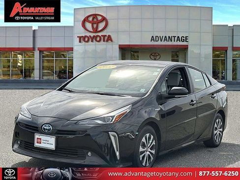 Certified 2022 Toyota Prius XLE image 4
