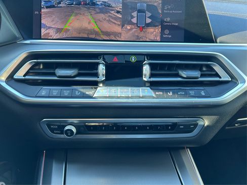 Used 2020 BMW X5 xDrive50i w/ Executive Package image 33