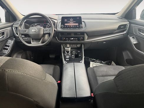 Used 2025 Nissan Rogue SV FWD image 10