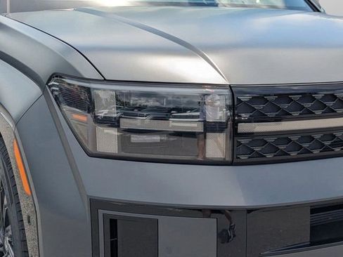 Used 2025 Hyundai Santa Fe Calligraphy image 9