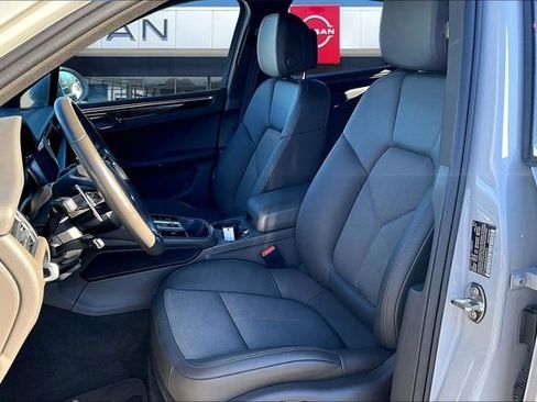 Used 2024 Porsche Macan S image 18