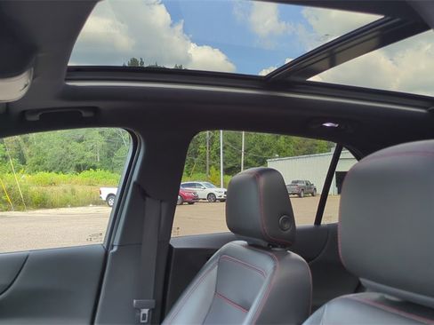 Used 2024 Chevrolet Equinox RS w/ RS Leather Package image 12