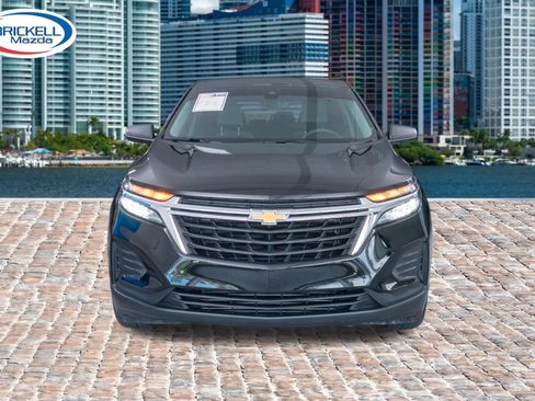 Used 2023 Chevrolet Equinox LS FWD image 2