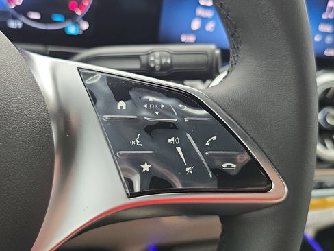 New 2026 Mercedes-Benz GLA 250 image 18