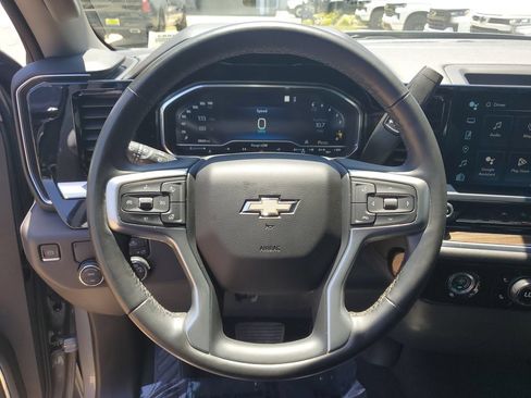 Used 2023 Chevrolet Silverado 1500 LT RWD image 28