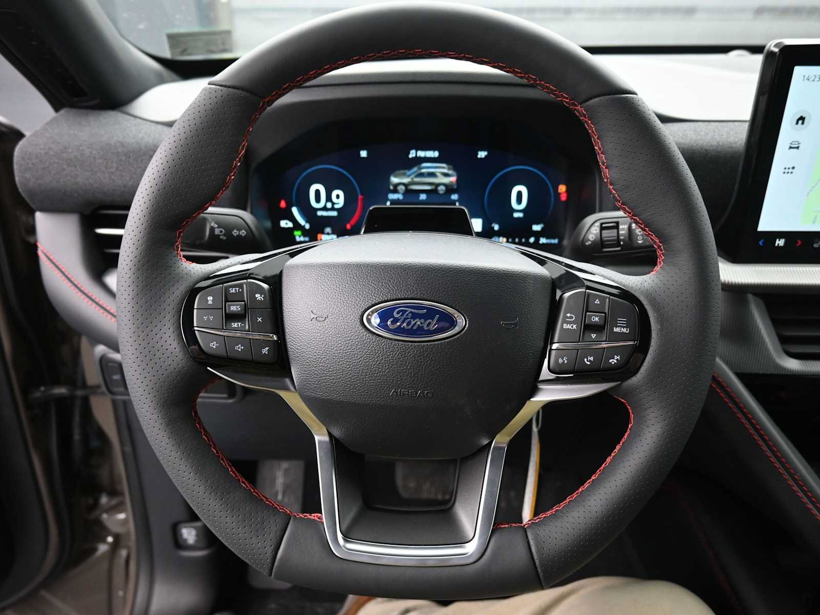 New 2026 Ford Explorer ST-Line w/ ST-Line Street Pack AWD/4WD image 30