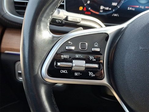 Used 2022 Mercedes-Benz GLS 450 4MATIC image 22