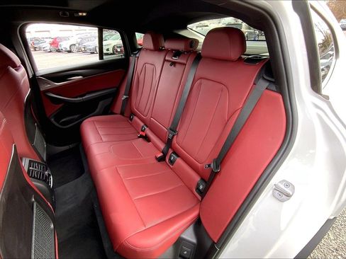 Used 2023 BMW X4 xDrive30i w/ Premium Package image 18