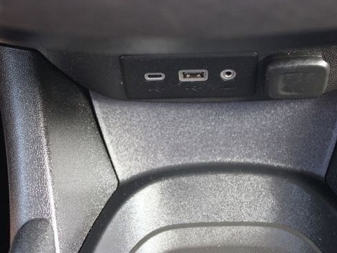 Used 2023 Chevrolet Malibu LS FWD image 37
